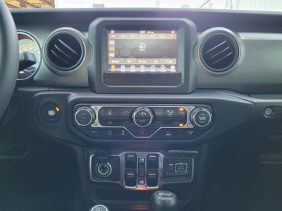 2023 Jeep Wrangler 4-Door Willys 4x4