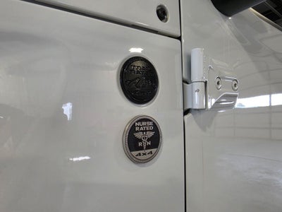 2020 Jeep Wrangler Unlimited Sahara Altitude 4x4