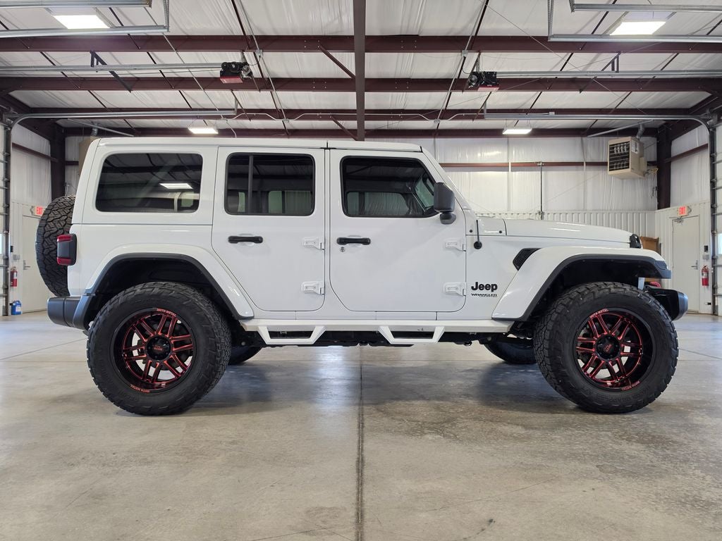 2020 Jeep Wrangler Unlimited Sahara Altitude 4x4