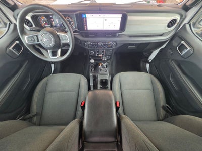 2024 Jeep Wrangler 4-Door Sahara 4x4