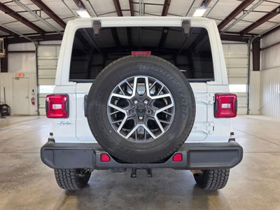 2024 Jeep Wrangler 4-Door Sahara 4x4