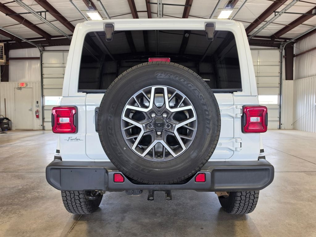 2024 Jeep Wrangler 4-Door Sahara 4x4
