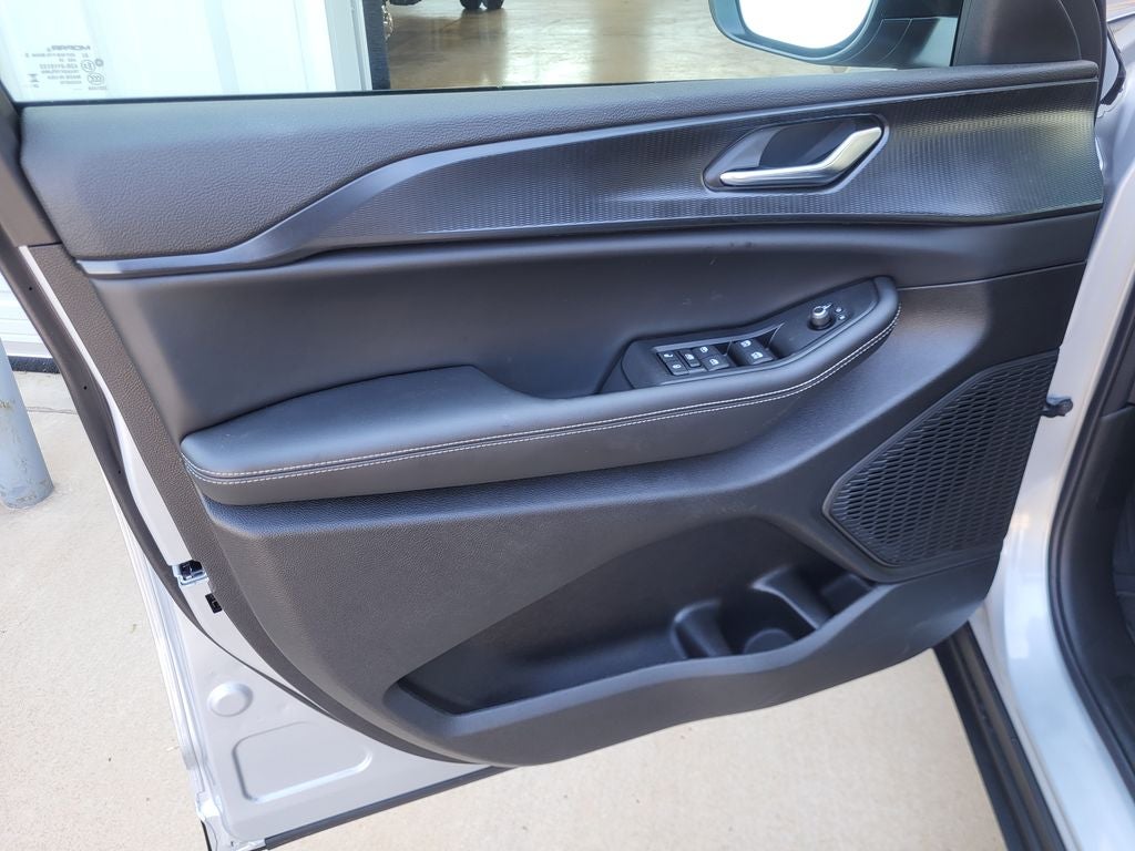 2025 Jeep Grand Cherokee GRAND CHEROKEE ALTITUDE 4X2