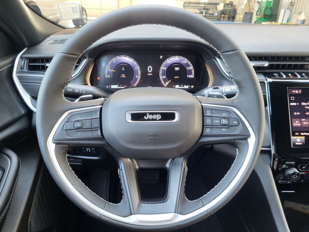 2025 Jeep Grand Cherokee GRAND CHEROKEE ALTITUDE 4X2