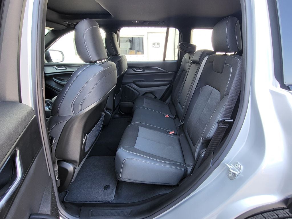 2025 Jeep Grand Cherokee GRAND CHEROKEE ALTITUDE 4X2