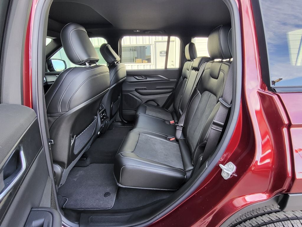 2025 Jeep Grand Cherokee GRAND CHEROKEE ALTITUDE X 4X2