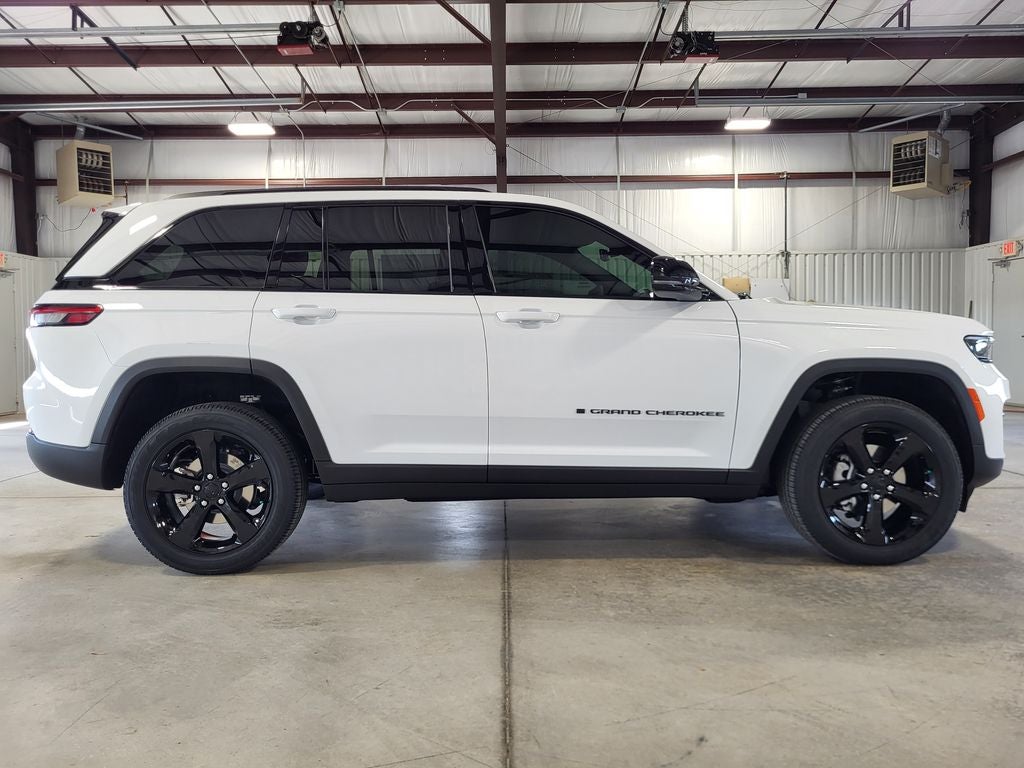 2025 Jeep Grand Cherokee GRAND CHEROKEE ALTITUDE 4X4