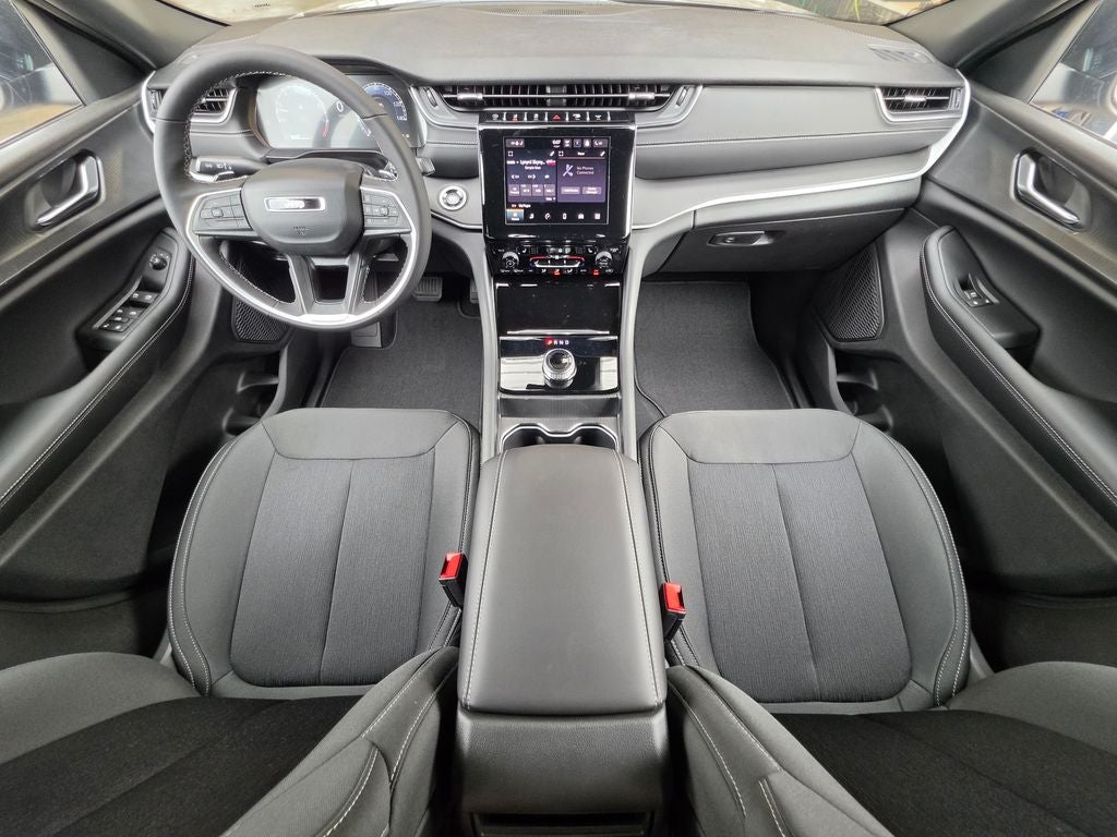 2026 Jeep Grand Cherokee GRAND CHEROKEE LAREDO X 4X4