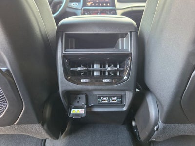 2026 Jeep Grand Cherokee GRAND CHEROKEE LAREDO X 4X4