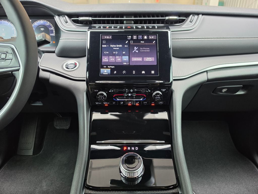 2026 Jeep Grand Cherokee GRAND CHEROKEE LAREDO X 4X4