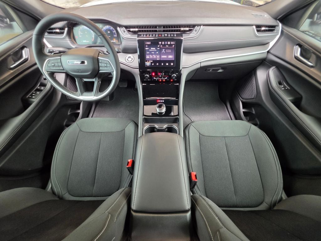 2026 Jeep Grand Cherokee GRAND CHEROKEE LAREDO X 4X4