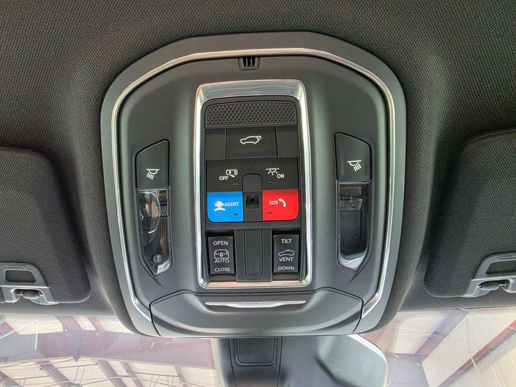 2026 Jeep Grand Cherokee GRAND CHEROKEE LAREDO X 4X4