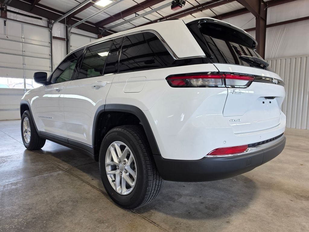 2026 Jeep Grand Cherokee GRAND CHEROKEE LAREDO X 4X4