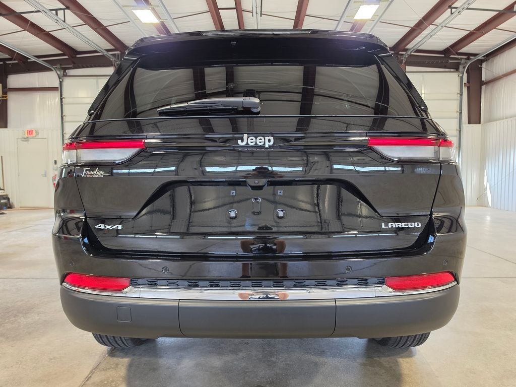 2026 Jeep Grand Cherokee GRAND CHEROKEE LAREDO X 4X4