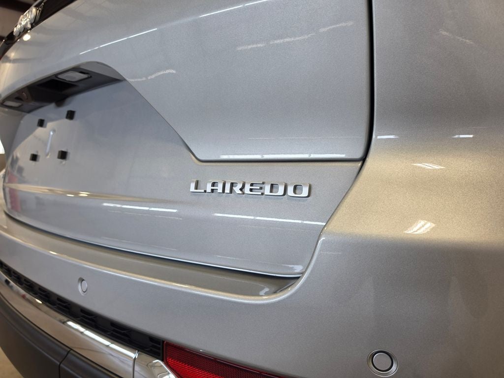 2026 Jeep Grand Cherokee GRAND CHEROKEE LAREDO X 4X4