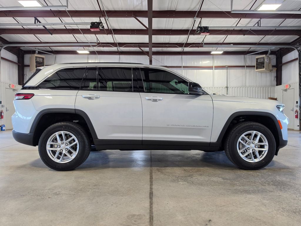 2026 Jeep Grand Cherokee GRAND CHEROKEE LAREDO X 4X4