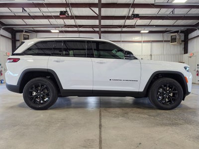 2026 Jeep Grand Cherokee GRAND CHEROKEE LAREDO ALTITUDE 4X4