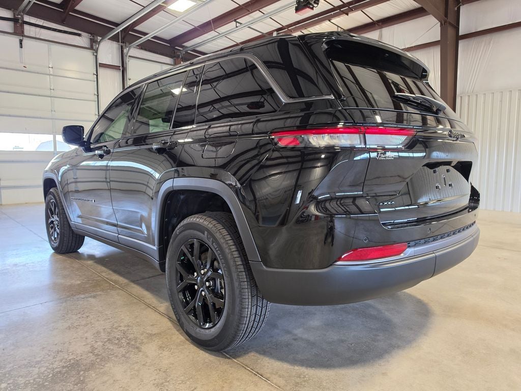 2026 Jeep Grand Cherokee GRAND CHEROKEE LAREDO ALTITUDE 4X4