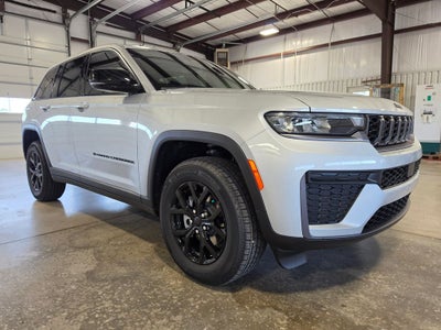 2026 Jeep Grand Cherokee GRAND CHEROKEE LAREDO ALTITUDE 4X4
