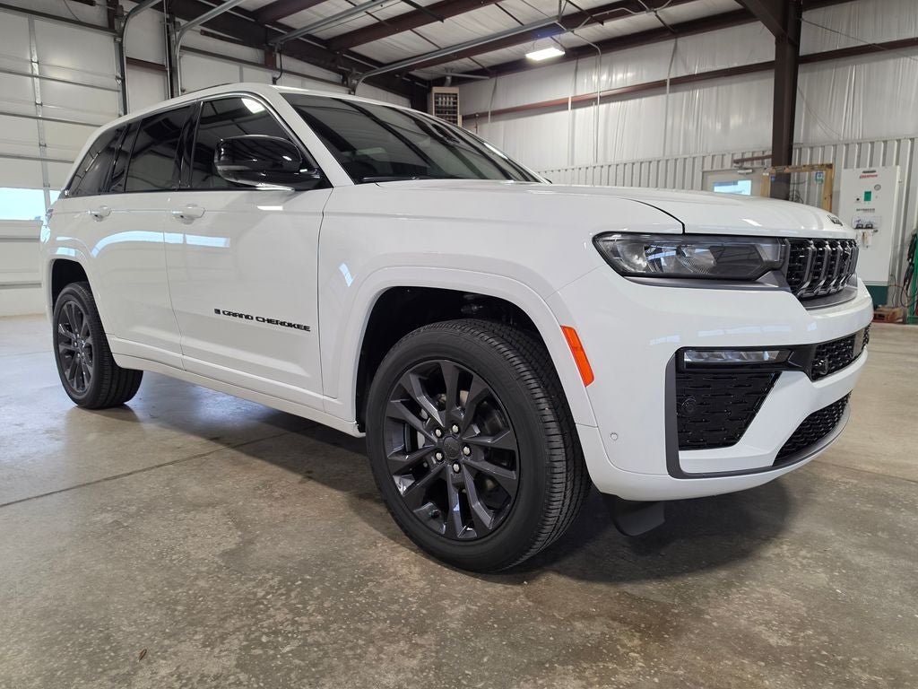 2026 Jeep Grand Cherokee GRAND CHEROKEE LIMITED RESERVE 4X4