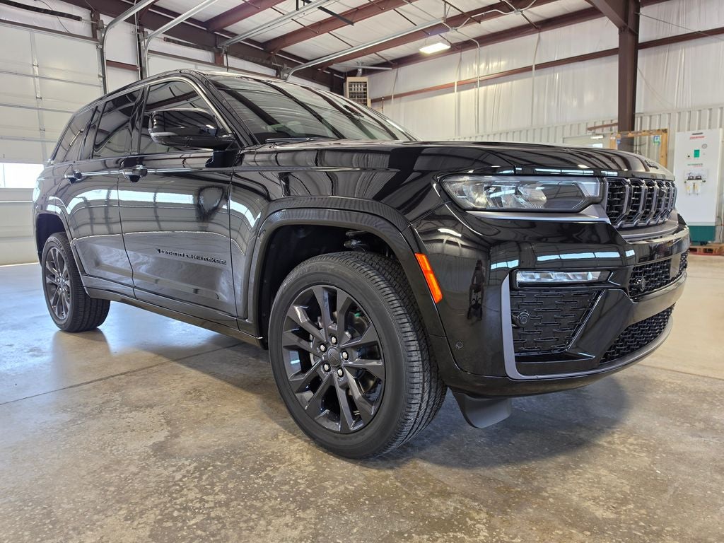 2026 Jeep Grand Cherokee GRAND CHEROKEE LIMITED RESERVE 4X4