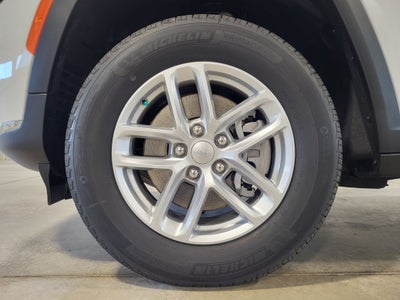 2025 Jeep Grand Cherokee GRAND CHEROKEE L LAREDO 4X2