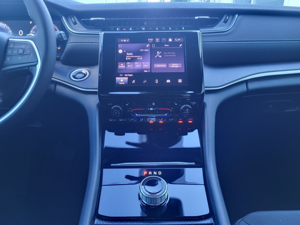 2025 Jeep Grand Cherokee GRAND CHEROKEE L LAREDO 4X2