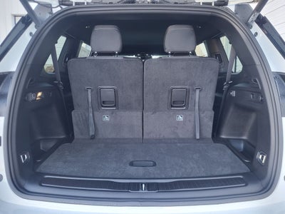 2025 Jeep Grand Cherokee GRAND CHEROKEE L LAREDO 4X2