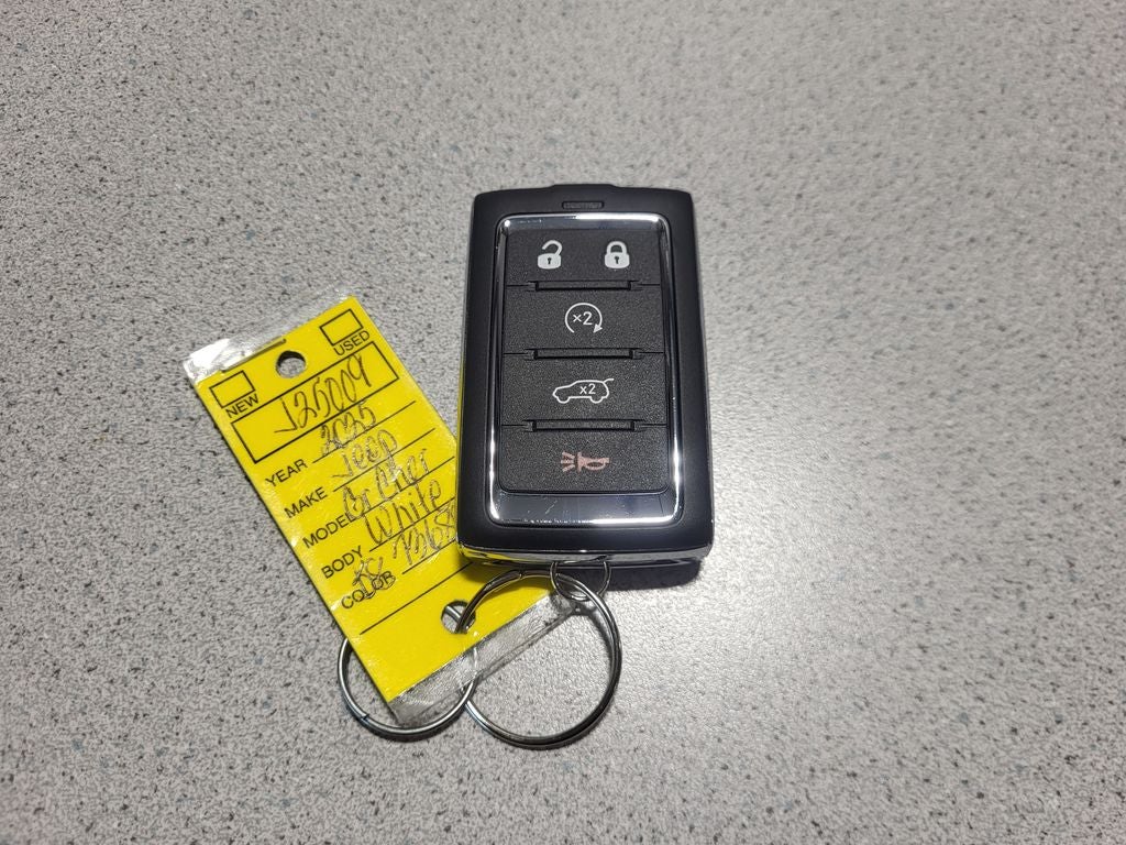 2025 Jeep Grand Cherokee GRAND CHEROKEE L LAREDO 4X2