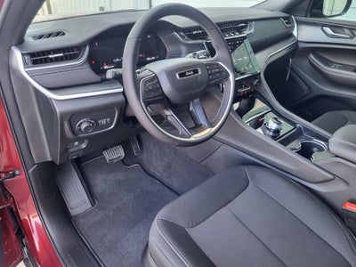 2025 Jeep Grand Cherokee GRAND CHEROKEE L LAREDO 4X2