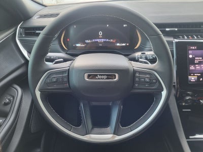 2025 Jeep Grand Cherokee GRAND CHEROKEE L LAREDO 4X2