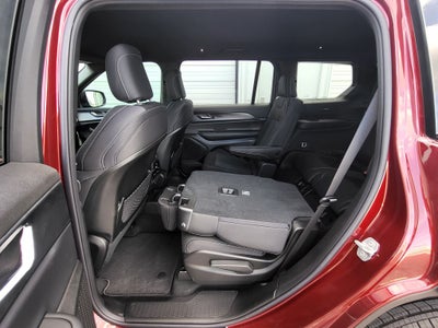 2025 Jeep Grand Cherokee GRAND CHEROKEE L LAREDO 4X2