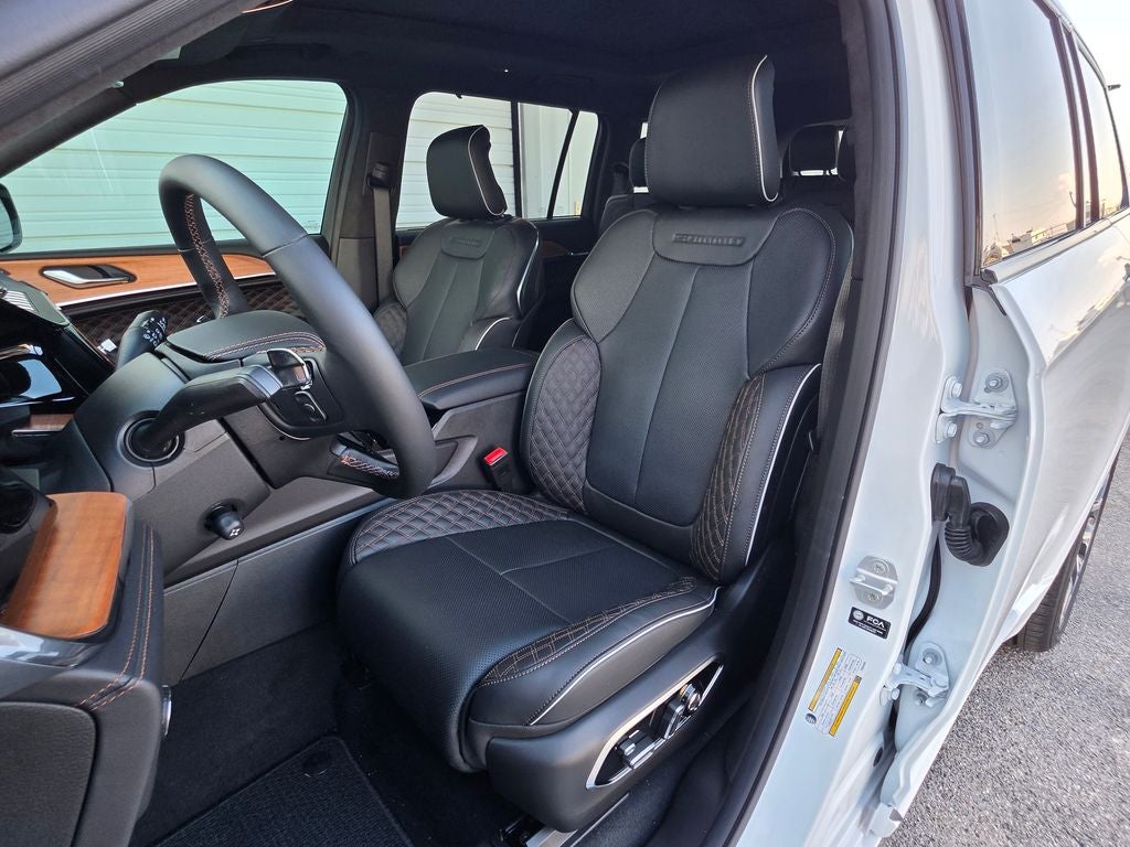 2026 Jeep Grand Cherokee GRAND CHEROKEE L SUMMIT 4X4
