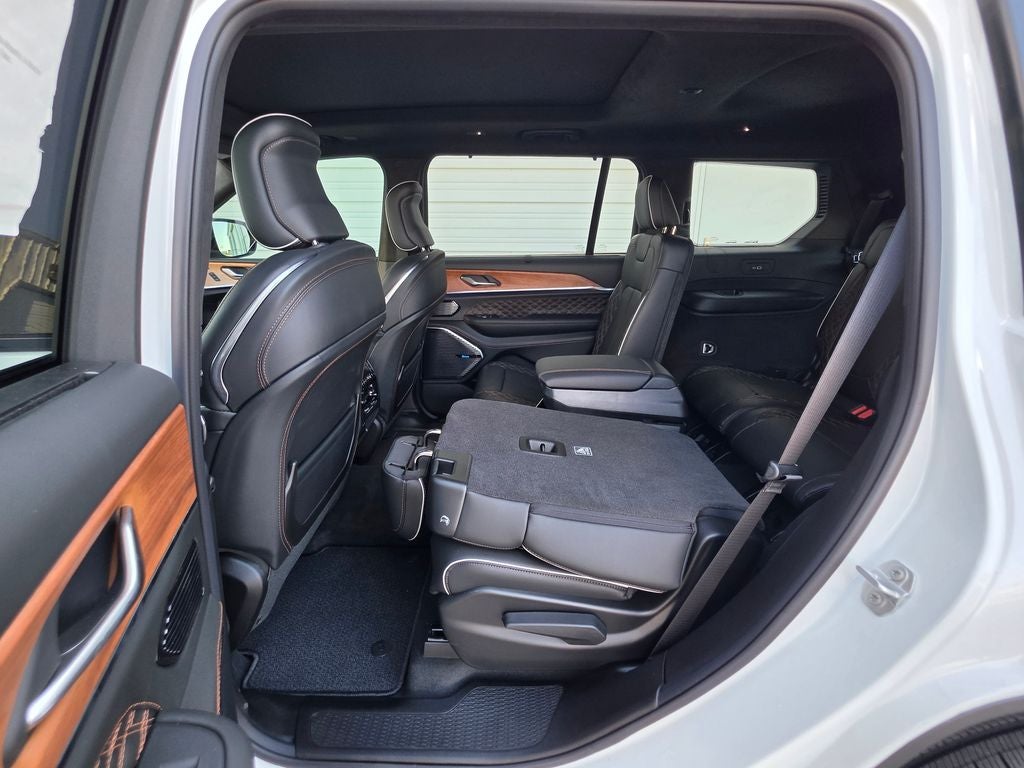 2026 Jeep Grand Cherokee GRAND CHEROKEE L SUMMIT 4X4