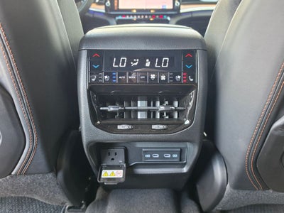 2026 Jeep Grand Cherokee GRAND CHEROKEE L SUMMIT 4X4