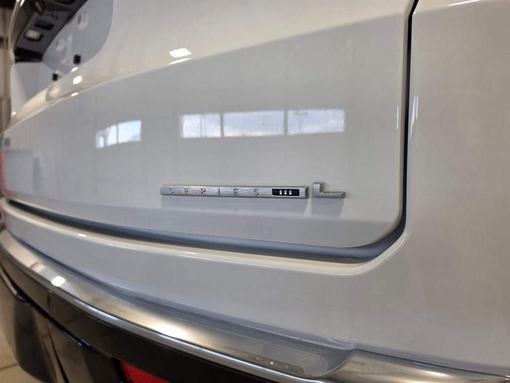 2023 Jeep Wagoneer L Series III 4x4