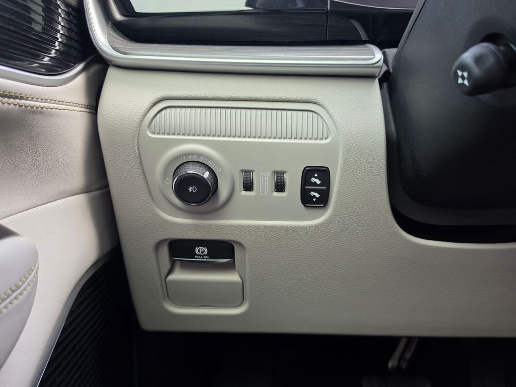 2023 Jeep Wagoneer L Series III 4x4