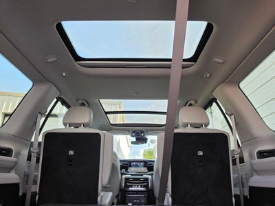 2023 Jeep Wagoneer L Series III 4x4
