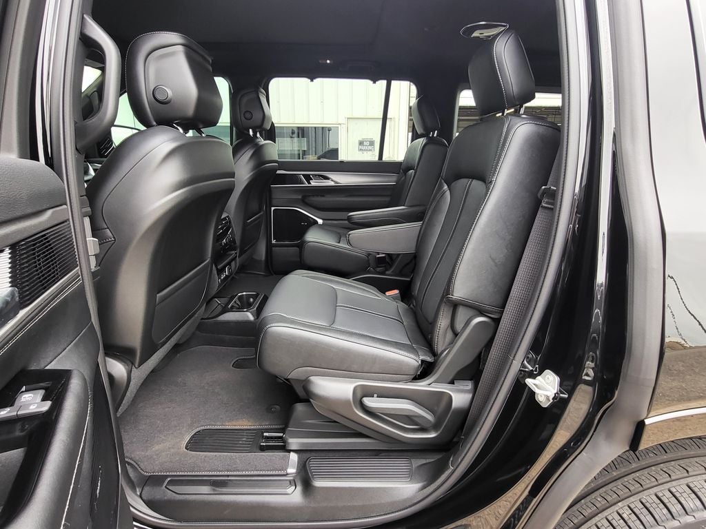 2026 Jeep Grand Wagoneer GRAND WAGONEER LIMITED RESERVE 4X4