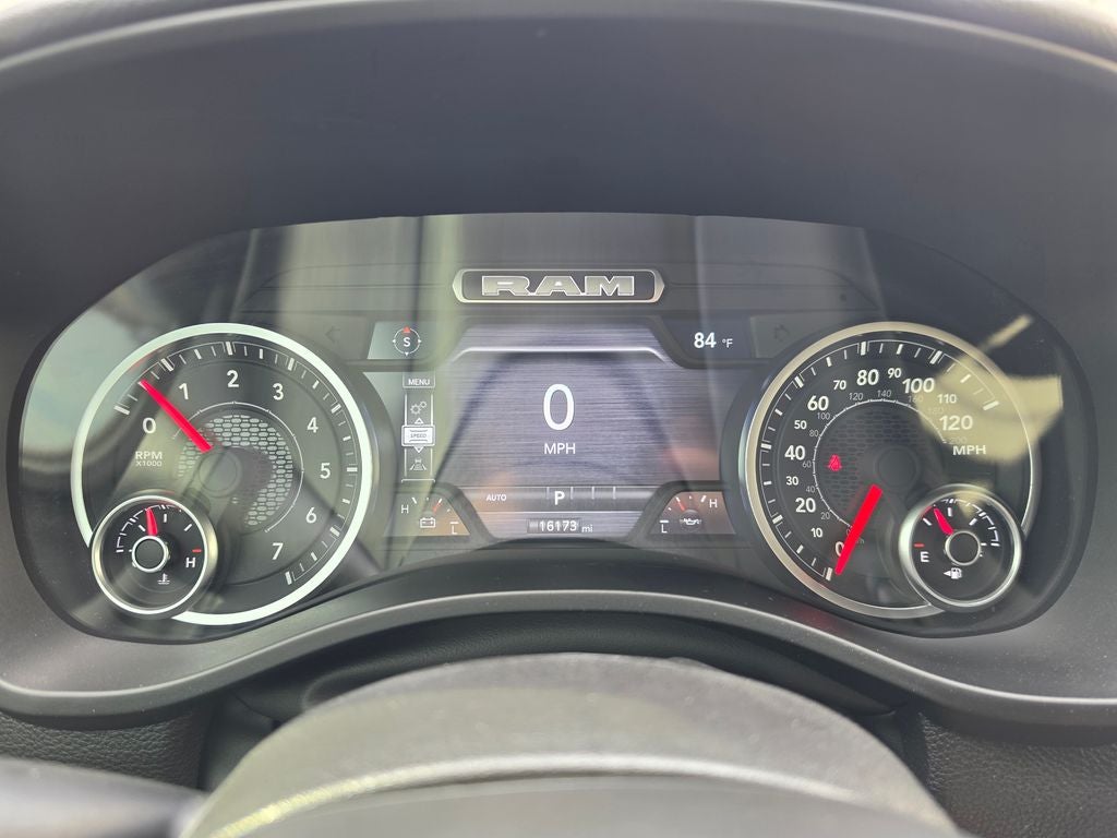 2025 RAM 1500 Big Horn Crew Cab 4x4 5'7' Box