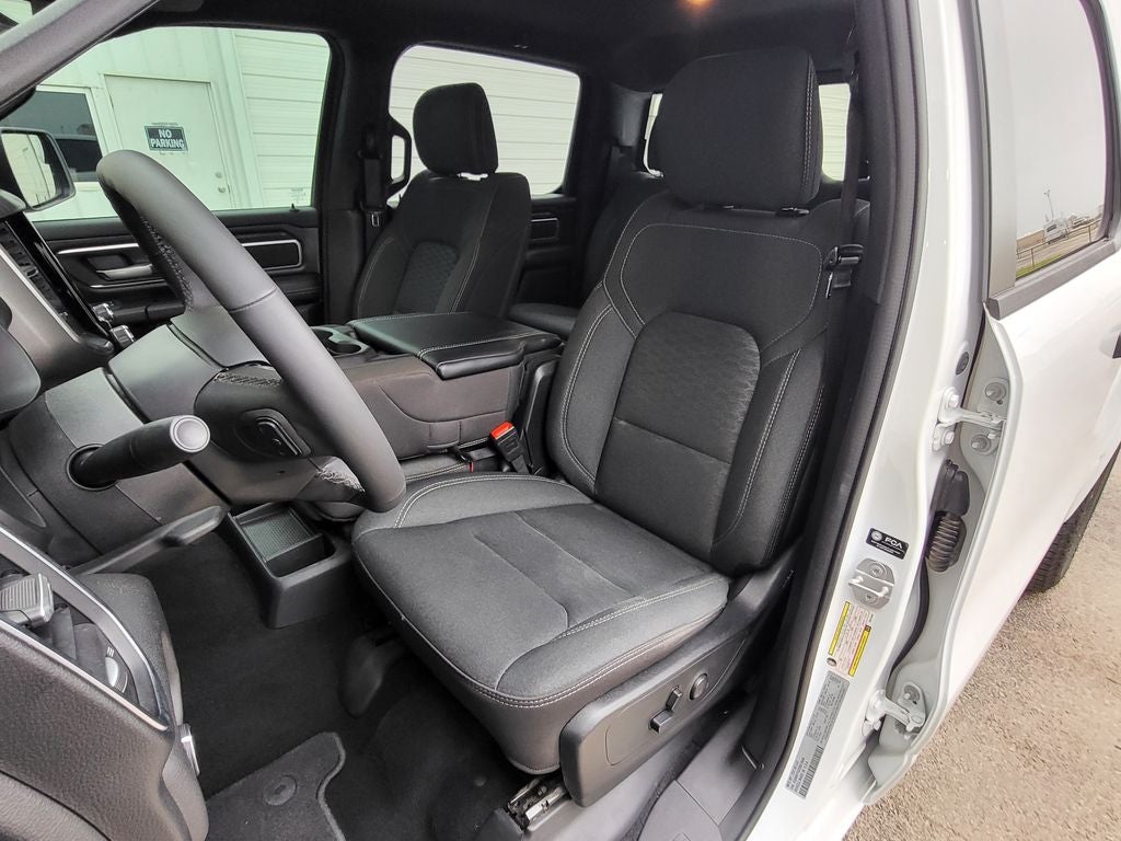 2025 RAM 1500 Big Horn Crew Cab 4x4 5'7' Box
