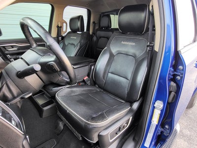 2019 RAM 1500 Laramie Quad Cab 4x4 6'4' Box