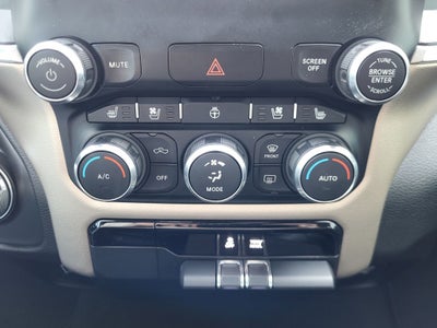 2019 RAM 1500 Laramie Quad Cab 4x4 6'4' Box