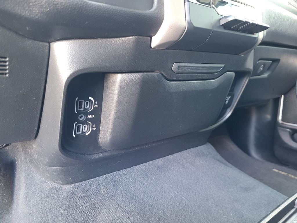 2019 RAM 1500 Laramie Quad Cab 4x4 6'4' Box