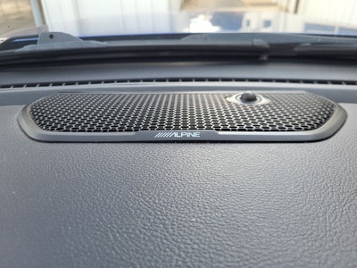 2019 RAM 1500 Laramie Quad Cab 4x4 6'4' Box