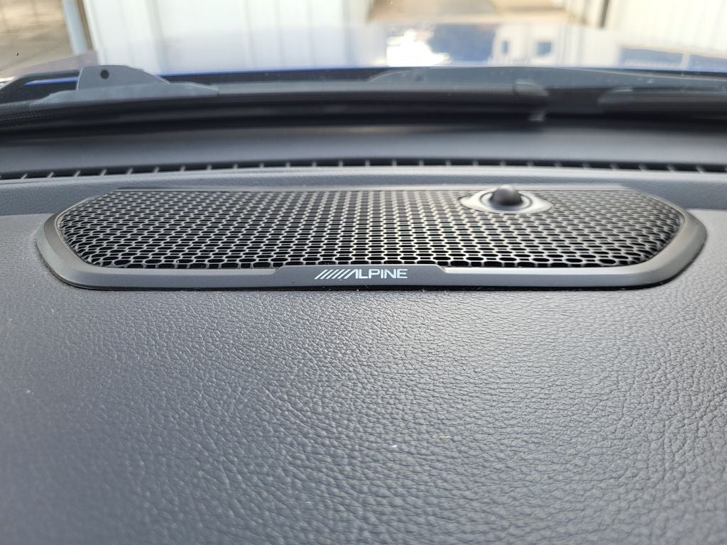 2019 RAM 1500 Laramie Quad Cab 4x4 6'4' Box