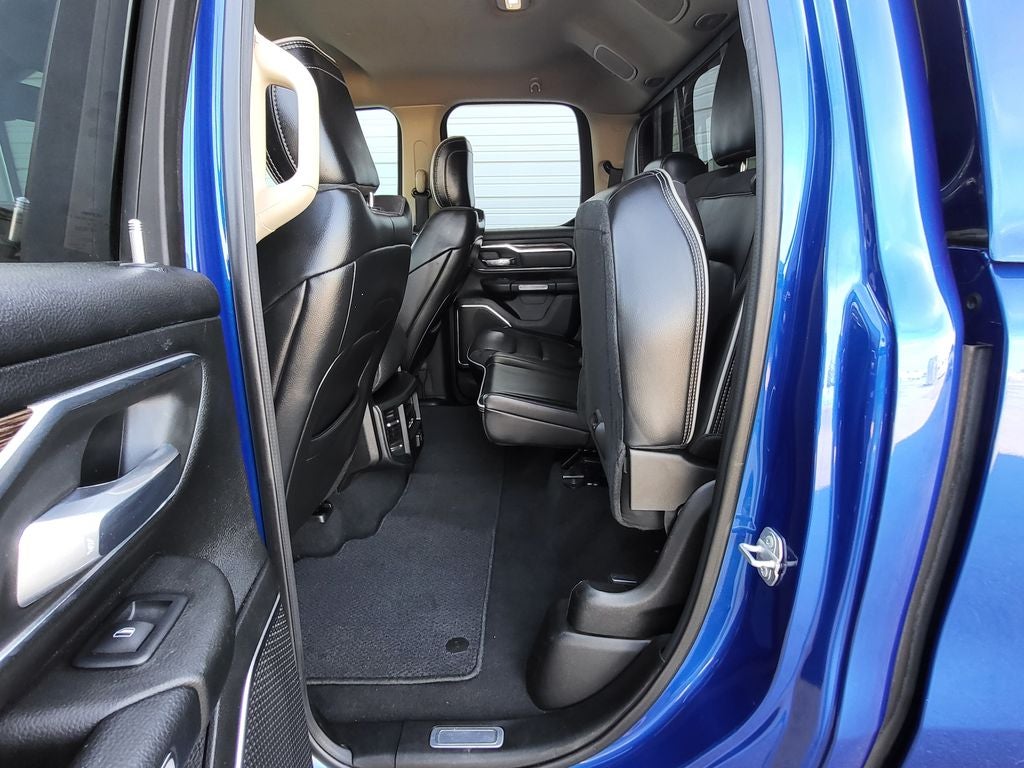 2019 RAM 1500 Laramie Quad Cab 4x4 6'4' Box