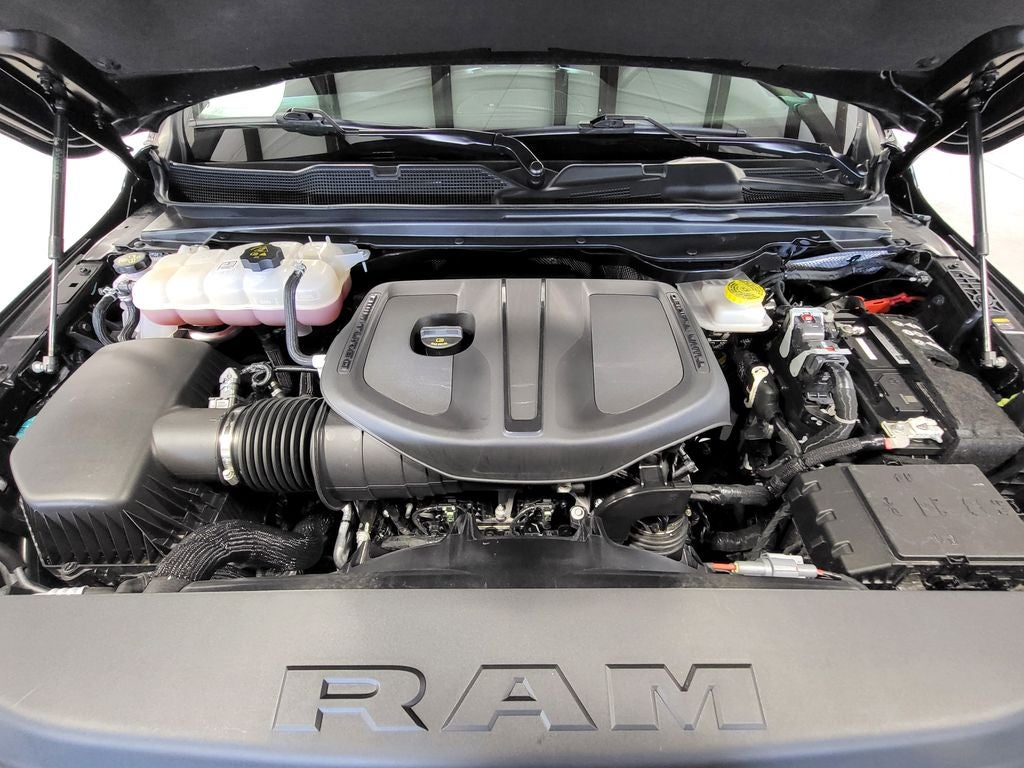 2025 RAM 1500 Big Horn Crew Cab 4x4 5'7' Box