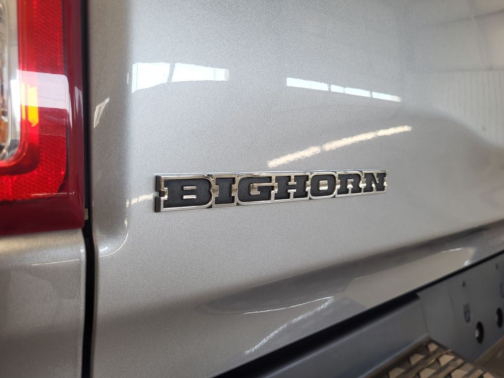 2020 RAM 1500 Big Horn Crew Cab 4x4 5'7' Box