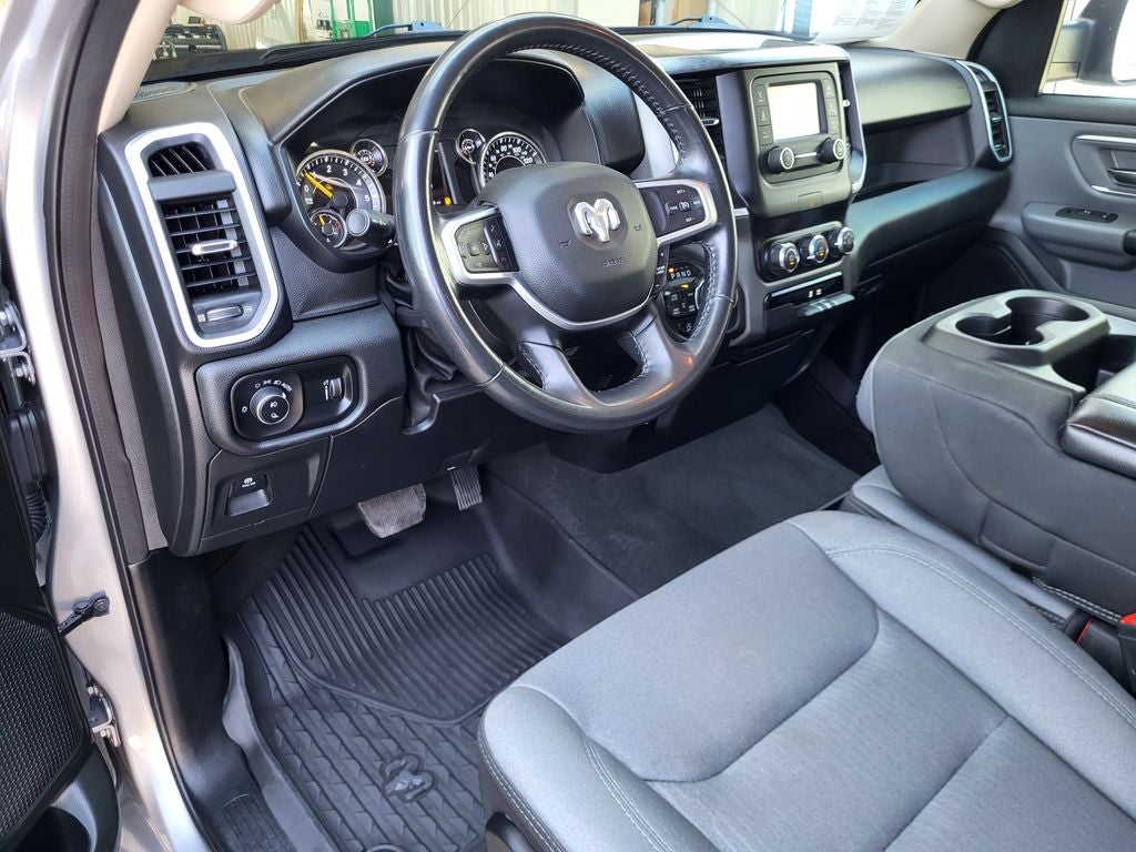 2020 RAM 1500 Big Horn Crew Cab 4x4 5'7' Box